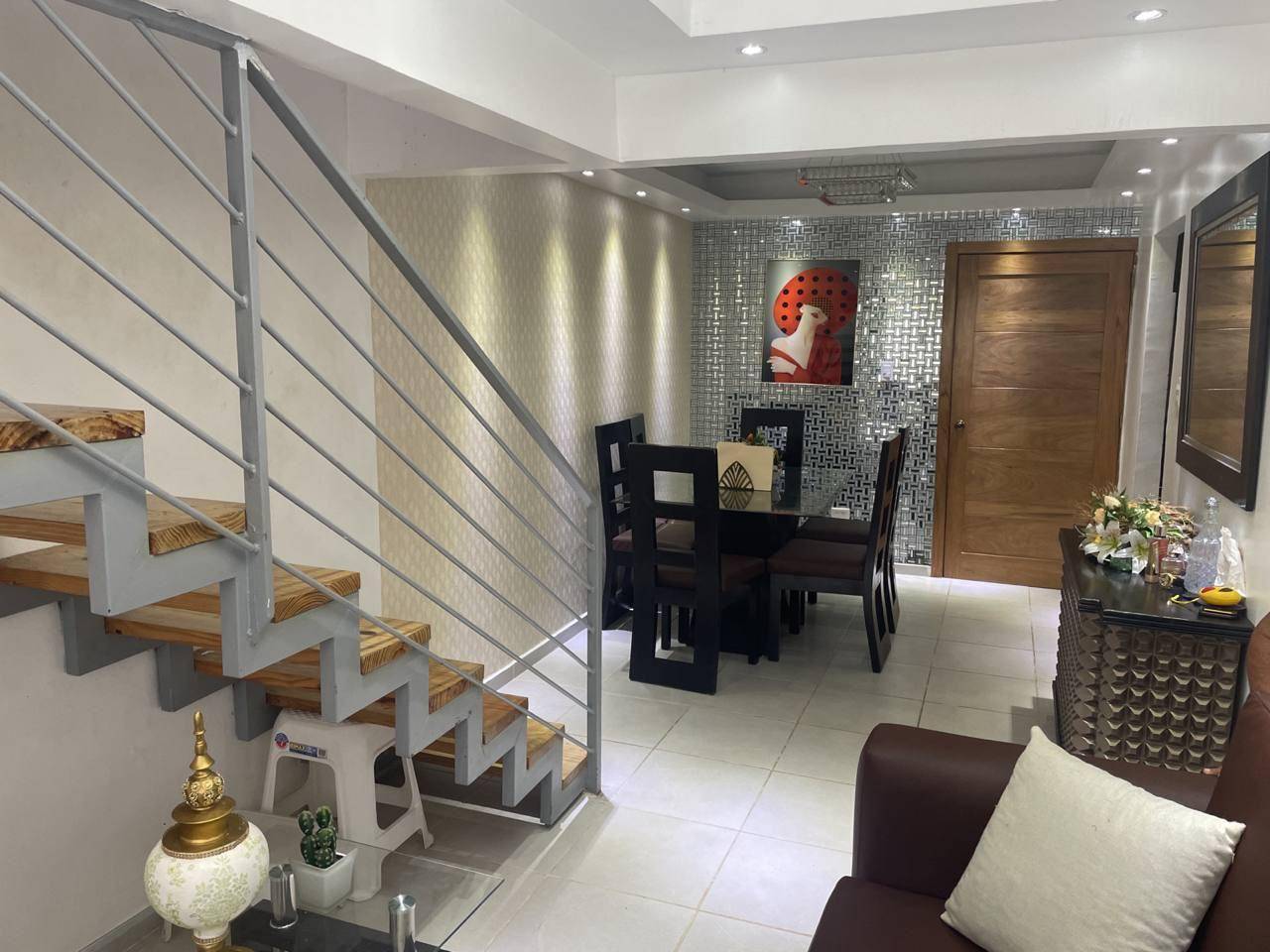 Penthouse de 3 niveles en Ciudad Juan Bosch