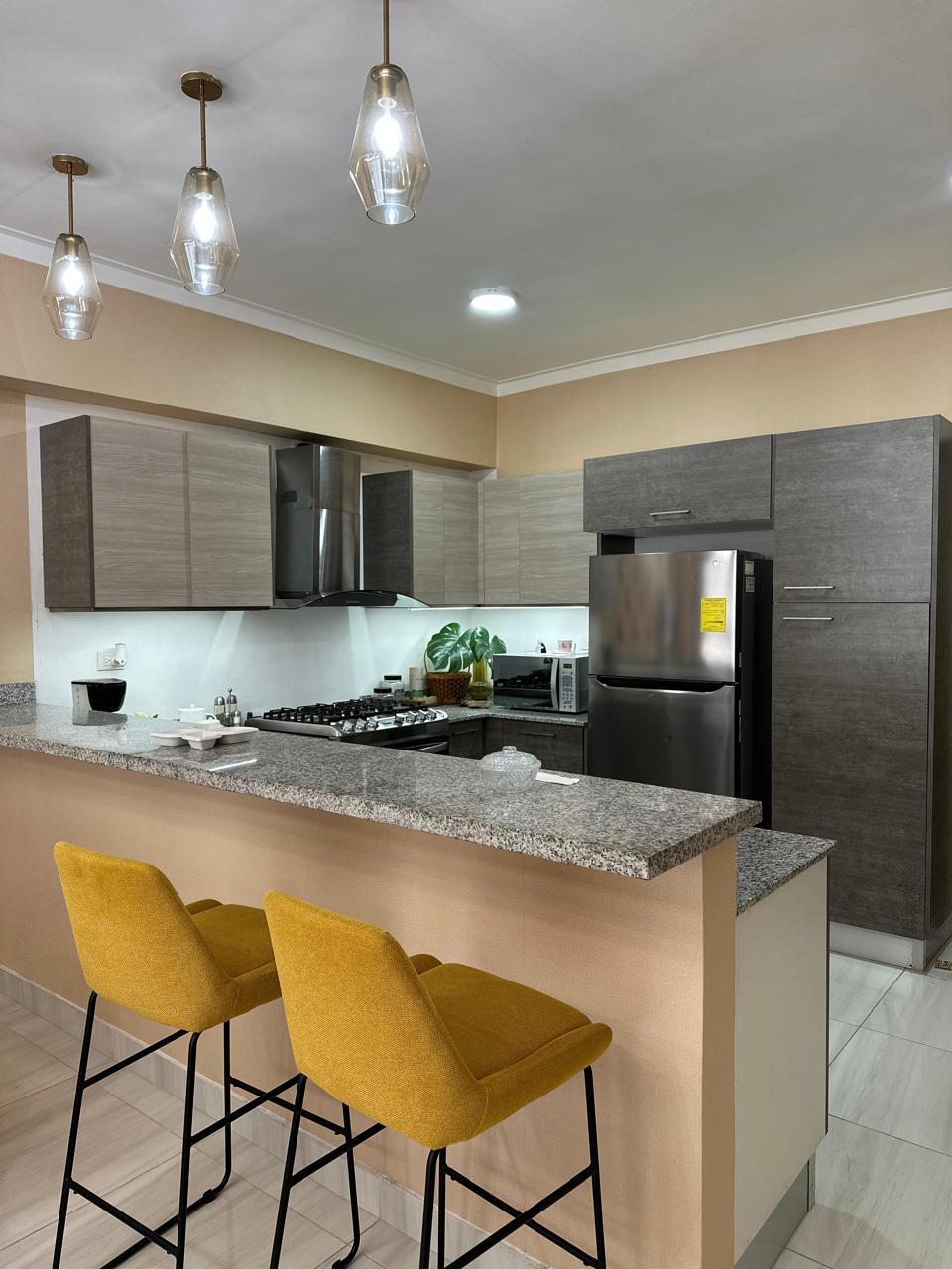 Vendo amueblado en EVARISTO MORALES