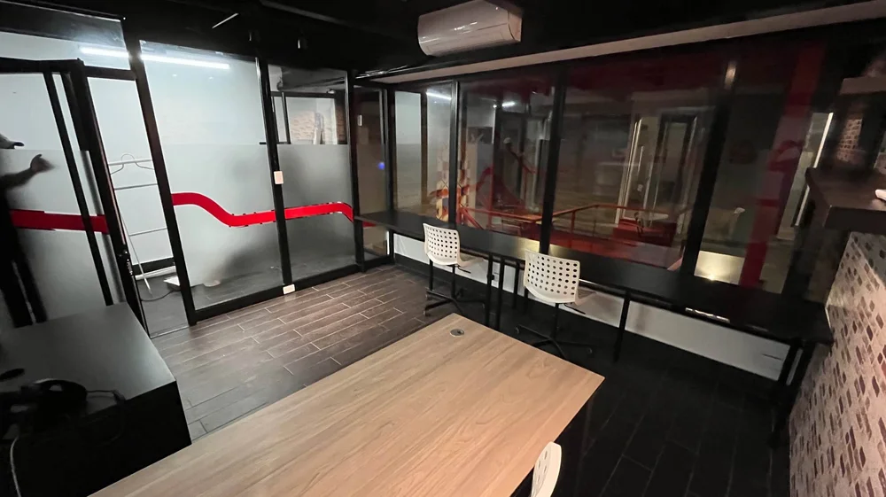 Oficina Corporativa Lista Para Ocupar 2M | DIX Business Center 01